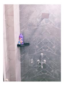 Bathroom Image of 600 Sq.ft 1 RK Builder Floor for rent in Maruti Nagar Jaipur for Rs. 15000