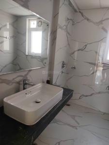 Bathroom Image of 3000 Sq.ft 4 BHK Apartment / Flat for rent in Celibritey Green, Sushant Golf City Lucknow for Rs. 30000