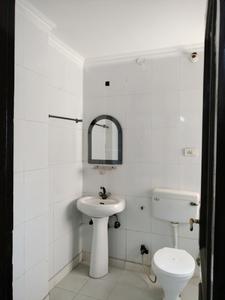 Common Bathroom Image of 1700 Sq.ft 3 BHK Apartment / Flat for sale in Classic Apartment, Sector 12 Dwarka New Delhi for Rs. 37500000