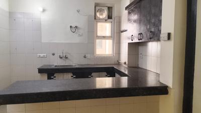 Kitchen Image of 1750 Sq.ft 3.5 BHK Apartment / Flat for rent in Divine Meadows, Sector 108 Noida for Rs. 35000