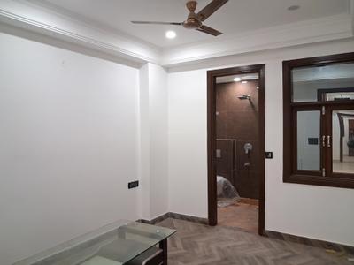 Bedroom Image of 1750 Sq.ft 4 BHK Apartment / Flat for sale in JMD Siddhi Vinayak, Sector 73 Noida for Rs. 8300006