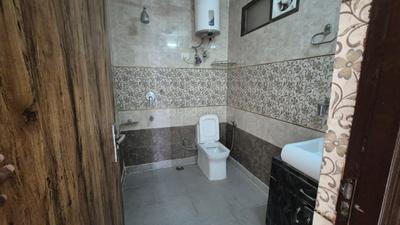Image of 1800 Sq.ft 3 BHK Apartment / Flat for rent in Vasant Kunj, New Delhi for Rs. 80000