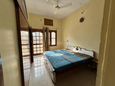 Bedroom Image of 800 Sq.ft 2 BHK Independent House for rent in Shrinathpuram Bareilly for Rs. 9000