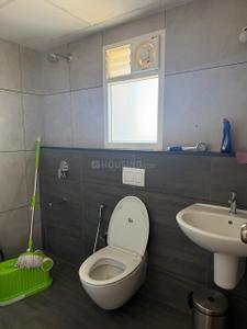 Image of 1677 Sq.ft 3 BHK Apartment / Flat for sale in Kings Fort, Eroor, Kochi for Rs. 14000000