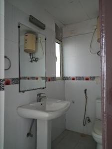 Bedroom One Image of 1725 Sq.ft 3 BHK Apartment / Flat for sale in Amrapali Platinum, Sector 119 Noida for Rs. 14500000