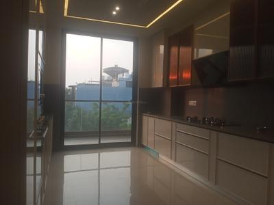Kitchen Image of 4200 Sq.ft 4 BHK Builder Floor for sale in Greenwood City Floors, Sector 45 Gurgaon for Rs. 65000000
