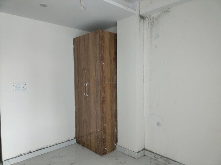 Paradise Green Plaza Main Image 1