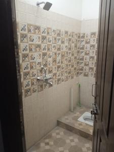 Bathroom Image of 1650 Sq.ft 2 BHK Apartment / Flat for rent in Gemini Paradise Estate, Mughala Gorakhpur for Rs. 16000