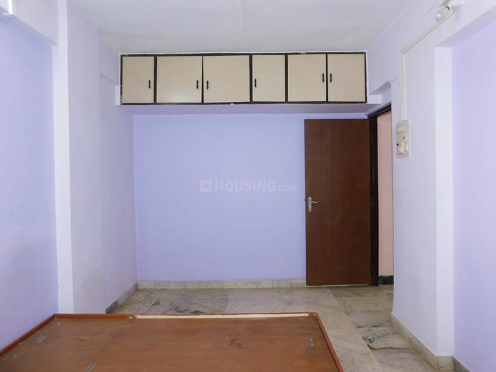 Malad shopping centre Bedroom 1
