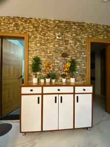 Kitchen Image of 1600 Sq.ft 2 BHK Apartment / Flat for rent in Shreeji Apartment, Satellite Ahmedabad for Rs. 35000