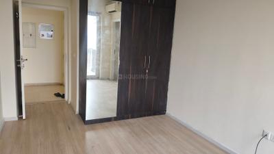 Bedroom Image of 1928 Sq.ft 3 BHK Apartment / Flat for rent in DLF The Skycourt, Sector 86 Gurgaon for Rs. 44000