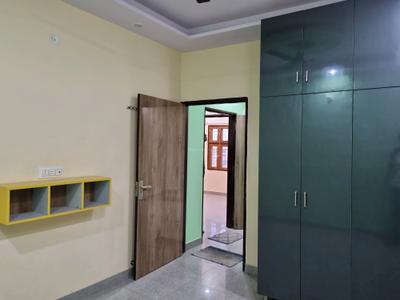 Bedroom Image of 700 Sq.ft 2 BHK Apartment / Flat for rent in Mahavir Enclave New Delhi for Rs. 20000