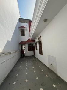 Balcony Image of 3600 Sq.ft 4 BHK Independent House for rent in Shanti Niketan New Delhi for Rs. 200000