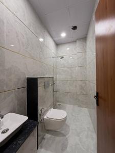 Bathroom Image of 2800 Sq.ft 4 BHK Independent House for sale in Panchyawala Jaipur for Rs. 18500000