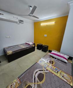 Bedroom Image of Amaira's PG in Kailash Colony, New Delhi