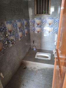 Bathroom Image of 1000 Sq.ft 2 BHK Builder Floor for rent in Ramkrishan Nagar Patna for Rs. 5500