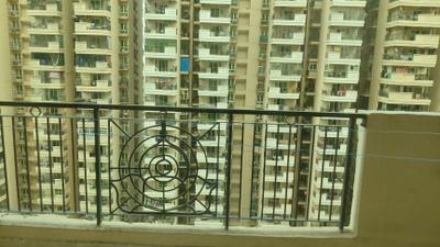 Balcony Image of 900 Sq.ft 3 BHK Apartment / Flat for rent in Gaurs Siddhartham, Siddharth Vihar Ghaziabad for Rs. 24000