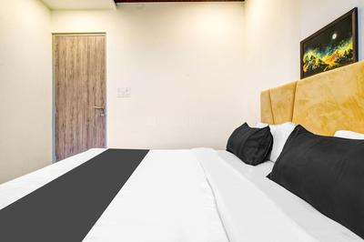 Bedroom Image of Paradise Girls Hostels  in Khajrana, Indore