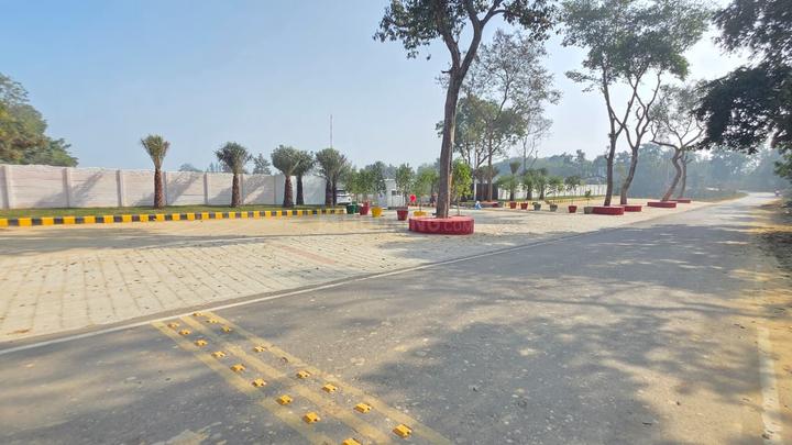 Sultanpur Road Main Image 1