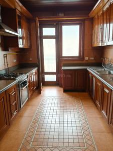 Kitchen Image of 3375 Sq.ft 4 BHK Independent House for rent in Jor Bagh New Delhi for Rs. 400000
