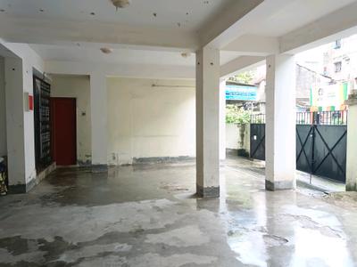 Car Garage Image of 1100 Sq.ft 2 BHK Apartment / Flat for rent in Kasba Kolkata for Rs. 15000