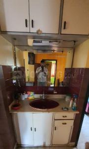 Kitchen Image of 1850 Sq.ft 3 BHK Builder Floor for rent in Prince Anwar Shah Connector Kolkata for Rs. 30000