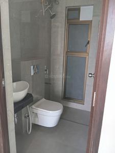 Bathroom Image of 520 Sq.ft 2 BHK Apartment / Flat for sale in Thane West Thane for Rs. 13500000