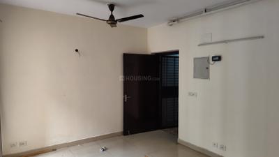 Living Room Image of 950 Sq.ft 2 BHK Apartment / Flat for rent in Today Kings Park, Omega IV Greater Noida for Rs. 20000