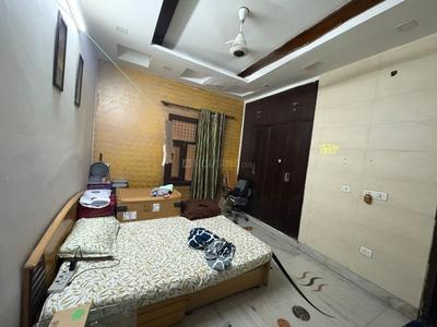Bedroom Image of 1200 Sq.ft 3 BHK Builder Floor for rent in Swaraj Homes Gagan Vihar The Aviation Employees CGHS, Gagan Vihar New Delhi for Rs. 35000