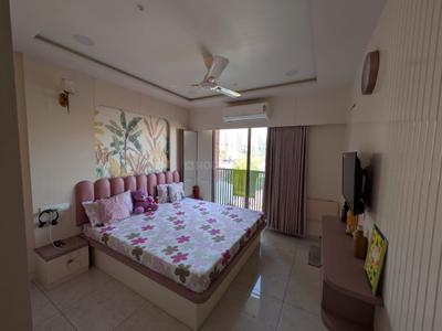 Bedroom Image of 2200 Sq.ft 3 BHK Apartment / Flat for sale in Saanidhya Aavkar 96, Sargasan Gandhinagar for Rs. 12200000