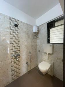 Bathroom Image of 1111 Sq.ft 3 BHK Apartment / Flat for sale in Andheri West Mumbai for Rs. 32000000