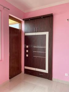 Bedroom Image of 1870 Sq.ft 3.5 BHK Apartment / Flat for rent in Vrindavan Yojana Lucknow for Rs. 26000