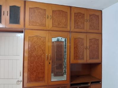 Bedroom Image of 810 Sq.ft 2 BHK Apartment / Flat for sale in Paschim Vihar New Delhi for Rs. 15000000