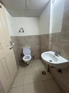 Bathroom Image of 1200 Sq.ft 3 BHK Builder Floor for rent in UCHDPL Wave Executive Floors G, Wave City Ghaziabad for Rs. 20000