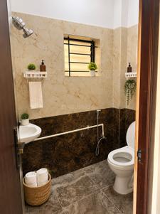 Bathroom Image of 1000 Sq.ft 2 BHK Apartment / Flat for rent in Doddanagamangala Bengaluru for Rs. 25000