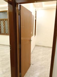 Bedroom Image of 800 Sq.ft 1.5 BHK Builder Floor for rent in Khirki Extension New Delhi for Rs. 22000