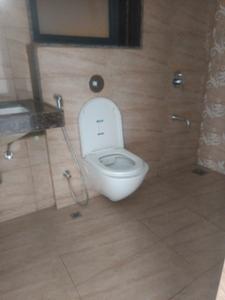 Common Bathroom Image of 1000 Sq.ft 2 BHK Apartment / Flat for sale in Amanora Gold Towers, Hadapsar Pune for Rs. 12000000