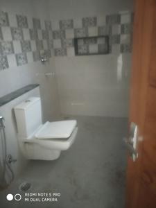 Bathroom Image of 3000 Sq.ft 2 BHK Independent House for rent in Sector 46 Noida for Rs. 32000