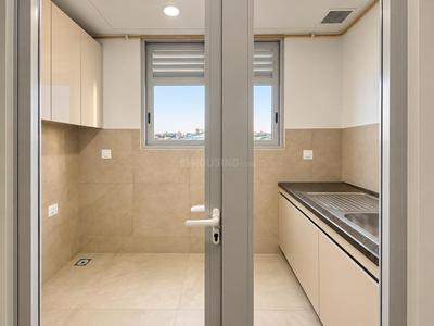 Bathroom Image of 1800 Sq.ft 3 BHK Apartment / Flat for rent in Brigade Residences, Perungudi Chennai for Rs. 140000