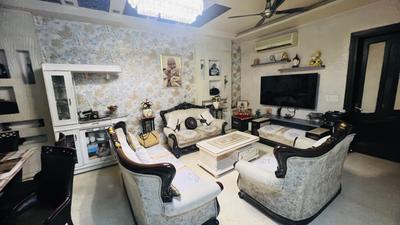 Image of 2024 Sq.ft 3.5 BHK Builder Floor for sale in Swaraj Homes Saini Enclave RWA, Anand Vihar, New Delhi for Rs. 32000000