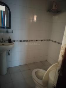 Bathroom Image of 2350 Sq.ft 3 BHK Apartment / Flat for sale in Ardee Palm Grove Heights, Sector 52 Gurgaon for Rs. 38400000