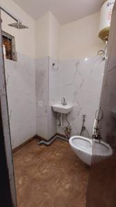 Bathroom Image of 600 Sq.ft 1 BHK Builder Floor for rent in Tagore Garden Extension New Delhi for Rs. 19000