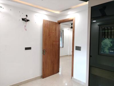 Bedroom Image of 650 Sq.ft 2 BHK Builder Floor for sale in Sector 8 Dwarka New Delhi for Rs. 11500000