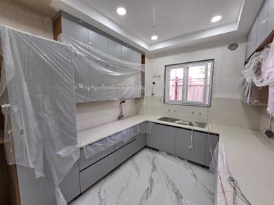 Kitchen Image of 4000 Sq.ft 4 BHK Builder Floor for sale in Ashoka Enclave Faridabad for Rs. 42500000