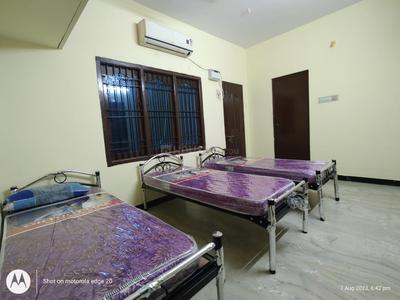 Bedroom Image of Rajeshwari home stay in Ambattur, Chennai