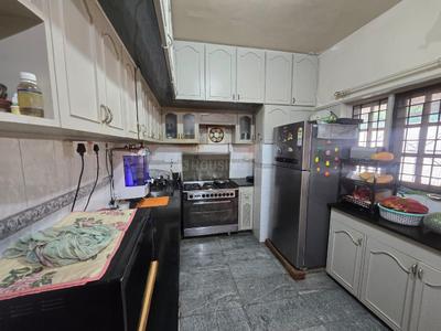 Kitchen Image of 2400 Sq.ft 4 BHK Apartment / Flat for rent in Sanjaynagar Bengaluru for Rs. 99000