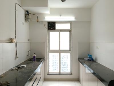 Kitchen Image of 1100 Sq.ft 3 BHK Apartment / Flat for rent in Godrej Emerald, Kasarvadavali Thane for Rs. 37000