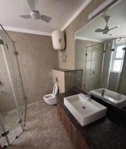 Bathroom Image of 2590 Sq.ft 3.5 BHK Apartment / Flat for sale in Pioneer Presidia, Sector 62 Gurgaon for Rs. 65900000