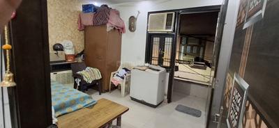 Bedroom Image of 900 Sq.ft 3 BHK Builder Floor for sale in Tri Nagar New Delhi for Rs. 11200000