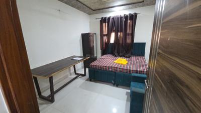 Bedroom Image of 810 Sq.ft 2 BHK Builder Floor for rent in Sector 15 Dwarka New Delhi for Rs. 21000